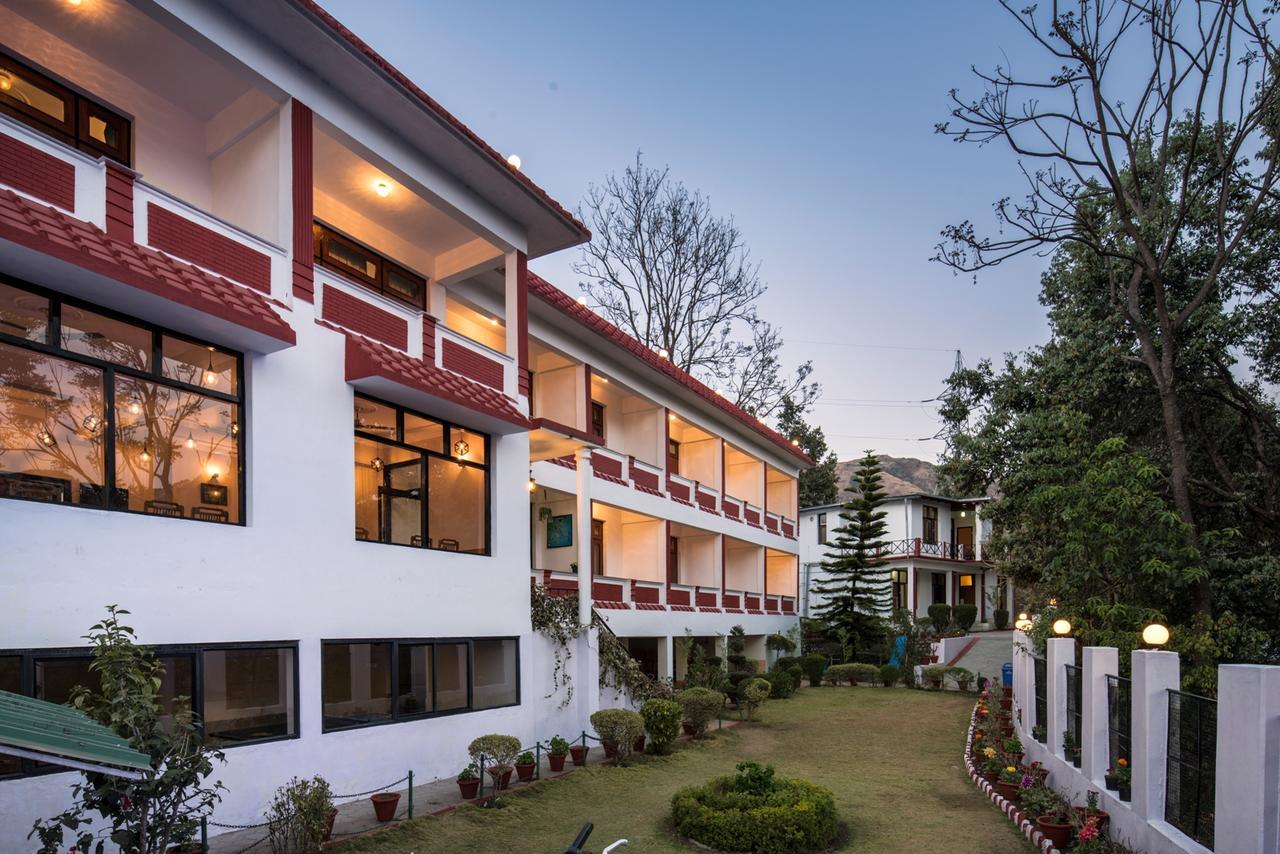 Hotel Maya Regency Bhīm Tāl Extérieur photo